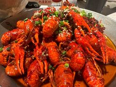 -巴厘龙虾·榜首油焖大虾(音乐学院·沿江酒馆店)