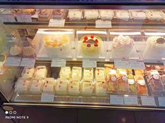 -红宝石·鲜奶小方·海派西点房(万航店)