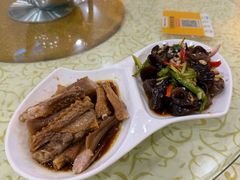 -鹏城人家海鲜酒家·23年老字号(较场尾店)