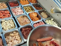 -愉肴麻辣香锅(中北镇店)