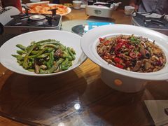 -黄泥岗·地道湖北菜(奥特莱斯店)