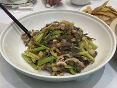-新一家农家菜(华景新城店)