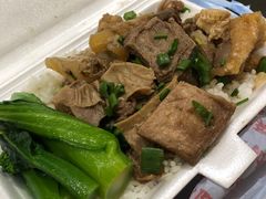 时菜牛腩饭-喜喜烧腊茶餐厅(骆克道店)
