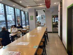 -老乡鸡(武汉中南梅苑小区地铁站店)