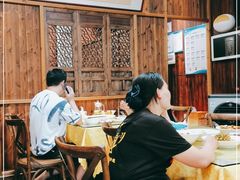 大堂-何记面馆(龙泉山店)