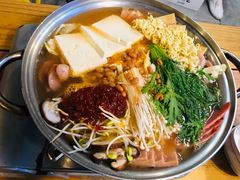 部队火锅-富乐满韩国正宗炸鸡韩国料理(虹泉路店)