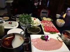 -小天鹅火锅·一线江景洪鼎旗舰店(洪崖洞店)