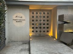 -穹六人间 people 6(岳阳路店)