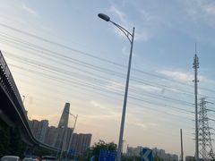 -鬼笑石后山停车场