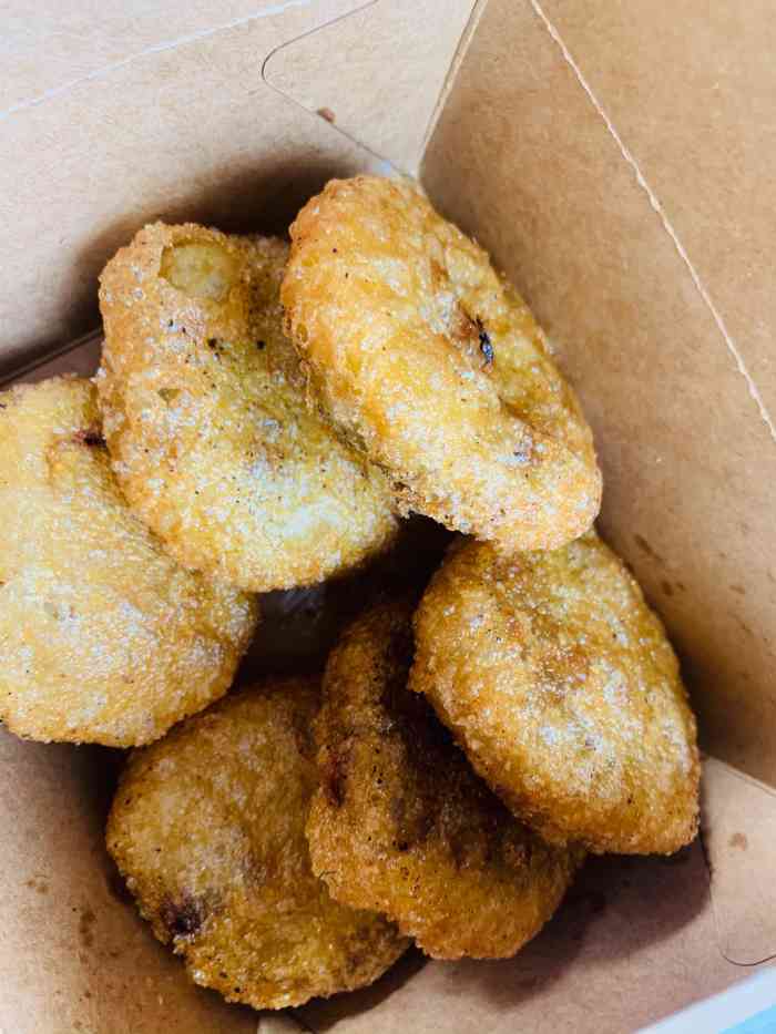 尹胖子油炸糕-"在外卖上订的,懒得去排队买.吃着还行.也.