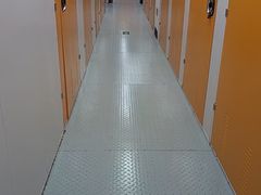 -安东易迷你自助仓储寄存仓库(顾戴路店)