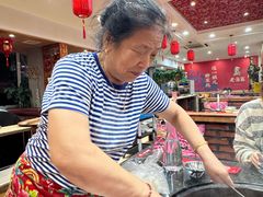 -老渔翁炖鱼坊(黄海西路东山店)