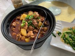 黄焖鸡-山水酒店