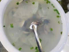 -四川小胡子海鲜(丁村万人海鲜广场店)