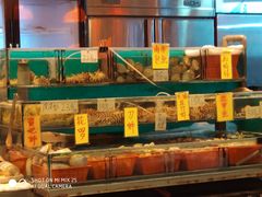 水产区-鲜入围煮花胶鸡海鲜火锅