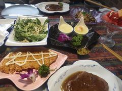 -忘忧草融合私房菜(红鼎国际店)