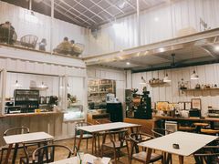 -花苑里咖啡(威远店)