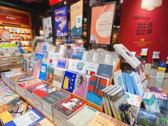 -西西弗书店&矢量咖啡(凯德晶萃广场店)