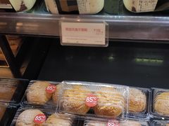 -85度C(生甜甜圈研究工坊·上海松江人民北路店)