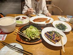 -伊喜饺子·烤鸭(五道口学院路店)