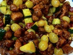 葡萄鸡丁-郑小二山东特色炒鸡店(红小巷店)