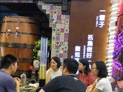 -刘姐啤酒鱼民族演艺餐厅(西街总店)