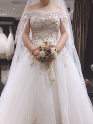 点击看大图 -GRACE KELLY婚纱与礼服(北京店)