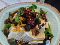 -雪乡人家东北菜·铁锅炖一切(高斯路店)