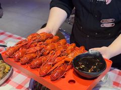 -肥小宝·金牌油焖大虾(襄阳龙虾地标店)