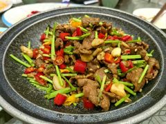 小炒黄牛肉-春花民族美食(佳木斯总店)