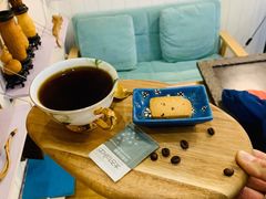 -Rabbit Cafe私房西餐甜点咖啡(栖霞路店)