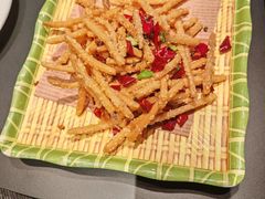 -肥肥虾庄·金牌油焖大虾(杨园滨江时代walk店)