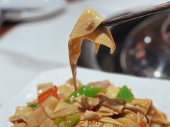 -玺炖·中国铁锅炖(虹桥天街店)