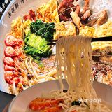 🍜海鲜面能多新鲜？活着到吃完不超十分钟…

