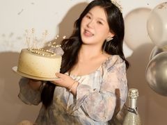 -拾光秀照相馆(石家庄勒泰中心店)
