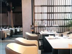 -洛缦音乐餐厅(工业展览馆万象城店)