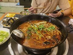 -鸿顺老铁锅美蛙鱼府(解放碑店)