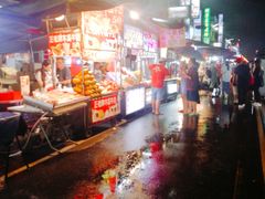 -六合夜市