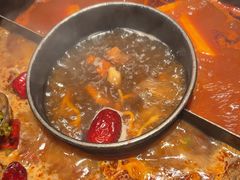 -老牌坊云南鱼豆花火锅(哈西万达店)