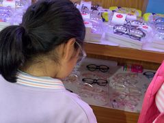-美空眼镜·星趣控·新乐学·控优点合作店(周浦万达店)