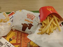 -麦当劳(轻轨曹杨路店)