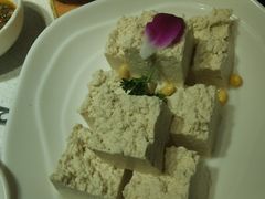 -颐辰舍岁岁羊(文昌万达景园店)