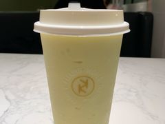 牛油果芒果特饮-卡朋西餐(较场西路店)