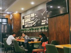 大堂-螺小胖柳州螺蛳粉(钟楼总店)