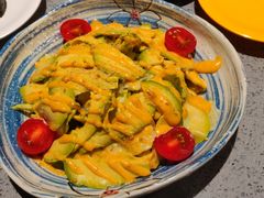 牛油果蔬菜沙拉-小乔回转寿司(铁东万象汇店)