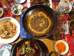 -李双猪·小龙虾·烧烤·羊肉煲(乐山店)