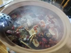 -广味炭炉鸡煲(宝业路分店)