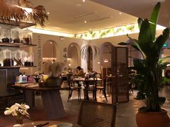 -来龙里 精致 东南亚餐室(万象城店)