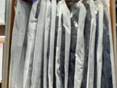 -爱革·奢品·鞋包·衣物·家居(金桥国际商业广场店)