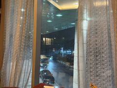 -粤尚腾香居中餐厅(首都机场希尔顿店)